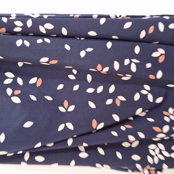 Motherhood Maternity Wrap Dress SM Blue Lightweight like Diane Von Furstenberg - Picture 3 of 4